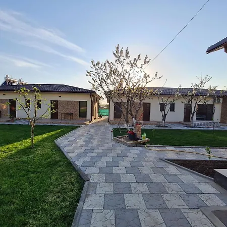 De Inchiriat Cris&dia *