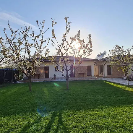 De Inchiriat Cris&dia