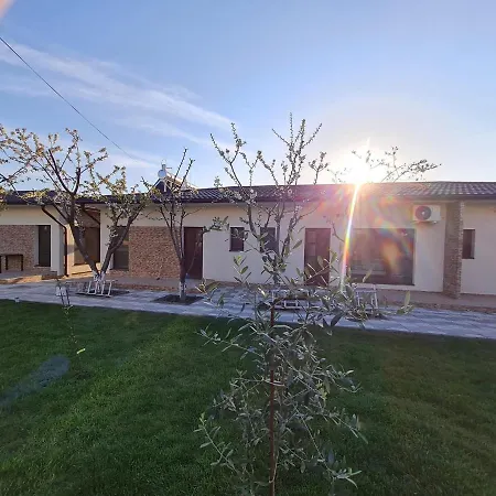 De Inchiriat Cris&dia *